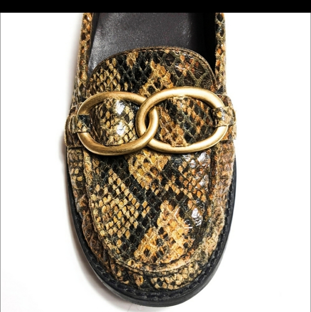 Stuart Weitzman Python Loafers, Euc, 8n - image 2
